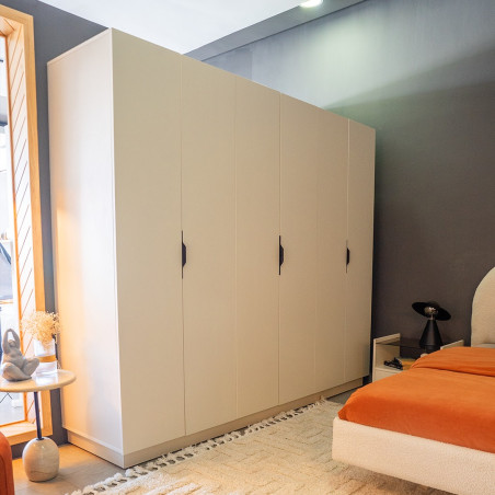 Dressing MOON Element