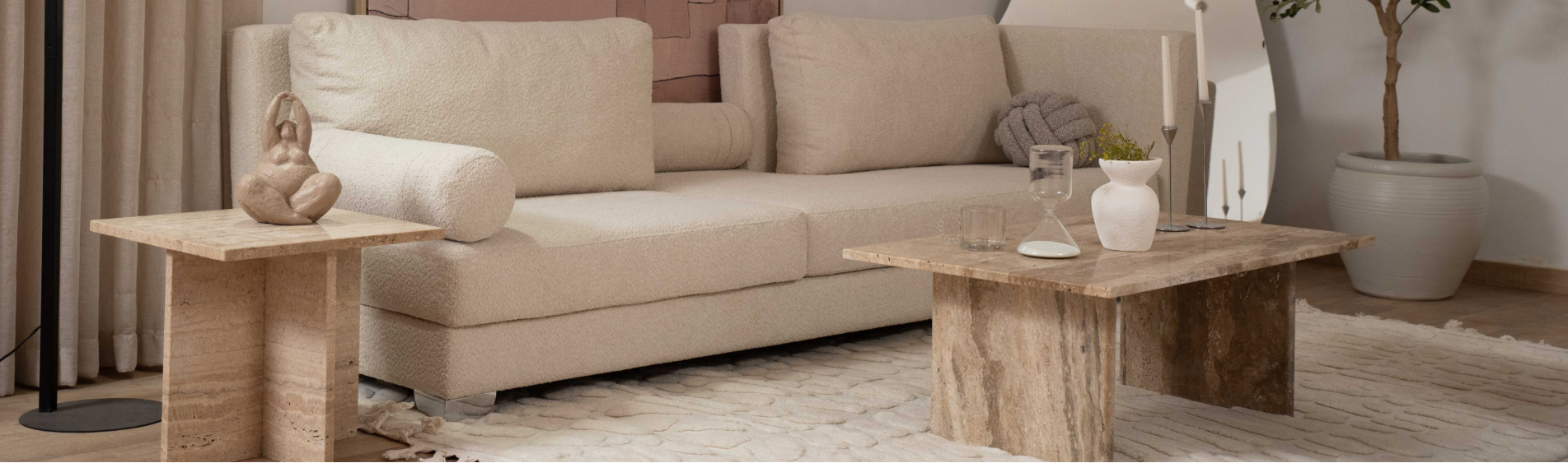 Fauteuils – tabourets – chaises